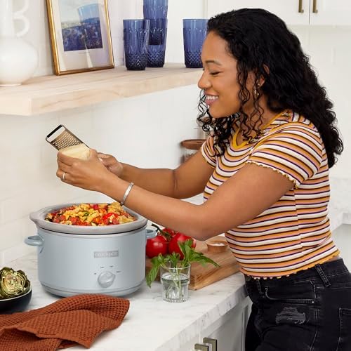 4.5 Quart Manual Slow Cooker – Macaroon Blue - Curated Catalog U8